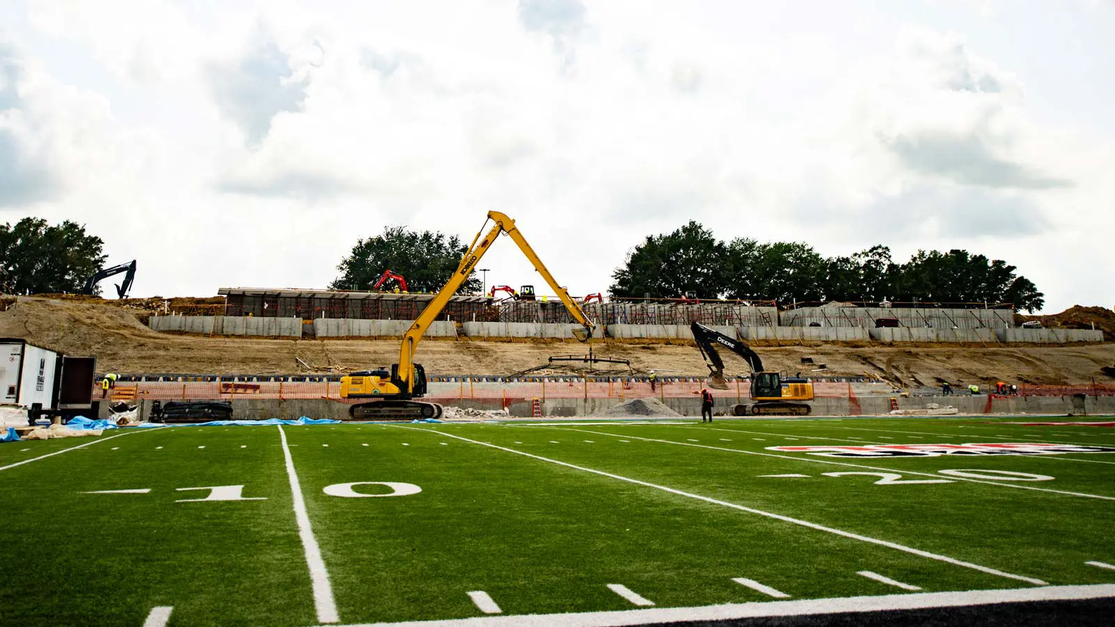Field under construction progress